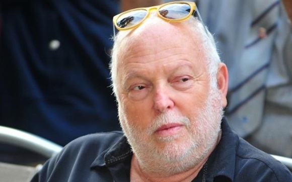 Andy Vajna aláírt – tulajdonost vált a TV2