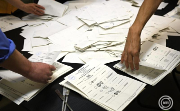 Minden szavazatot megszámoltak, Tisza-kétharmad lesz 141 képviselővel